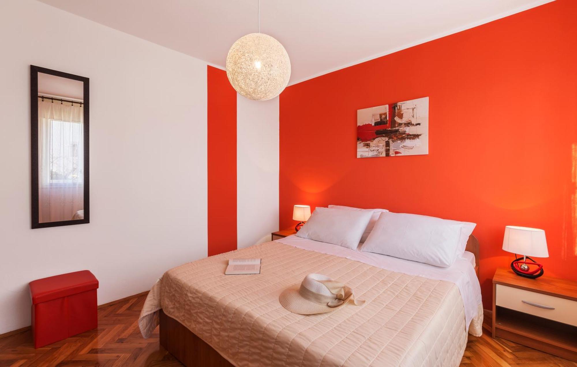 Two Bedroom Apartment, Nice Neighborhood, Free Parking, Wifi Pula Exteriér fotografie